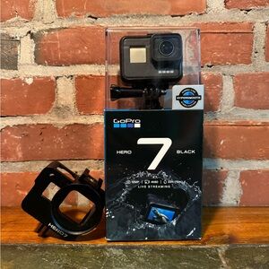 GoPro HERO7 Action Camera - Black With Batteries & Accessories